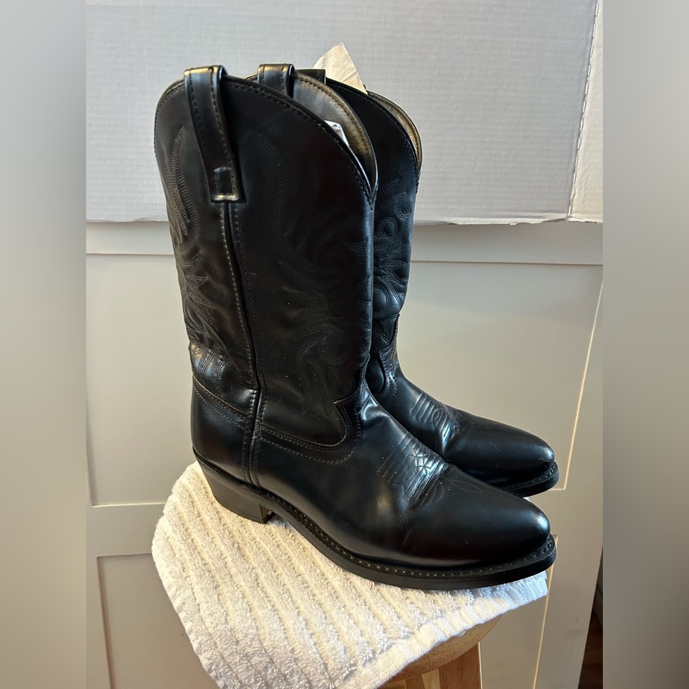 LAREDO BLACK LEATHER SLIP ON COWBOY BOOTS SIZE 10